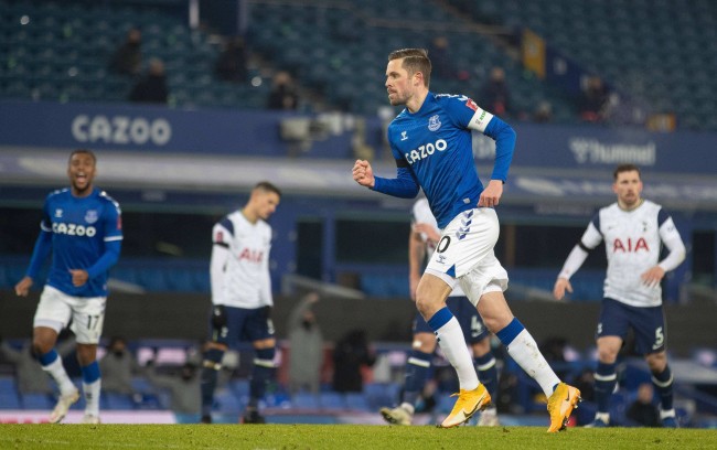 间的谈判并 间的谈判并