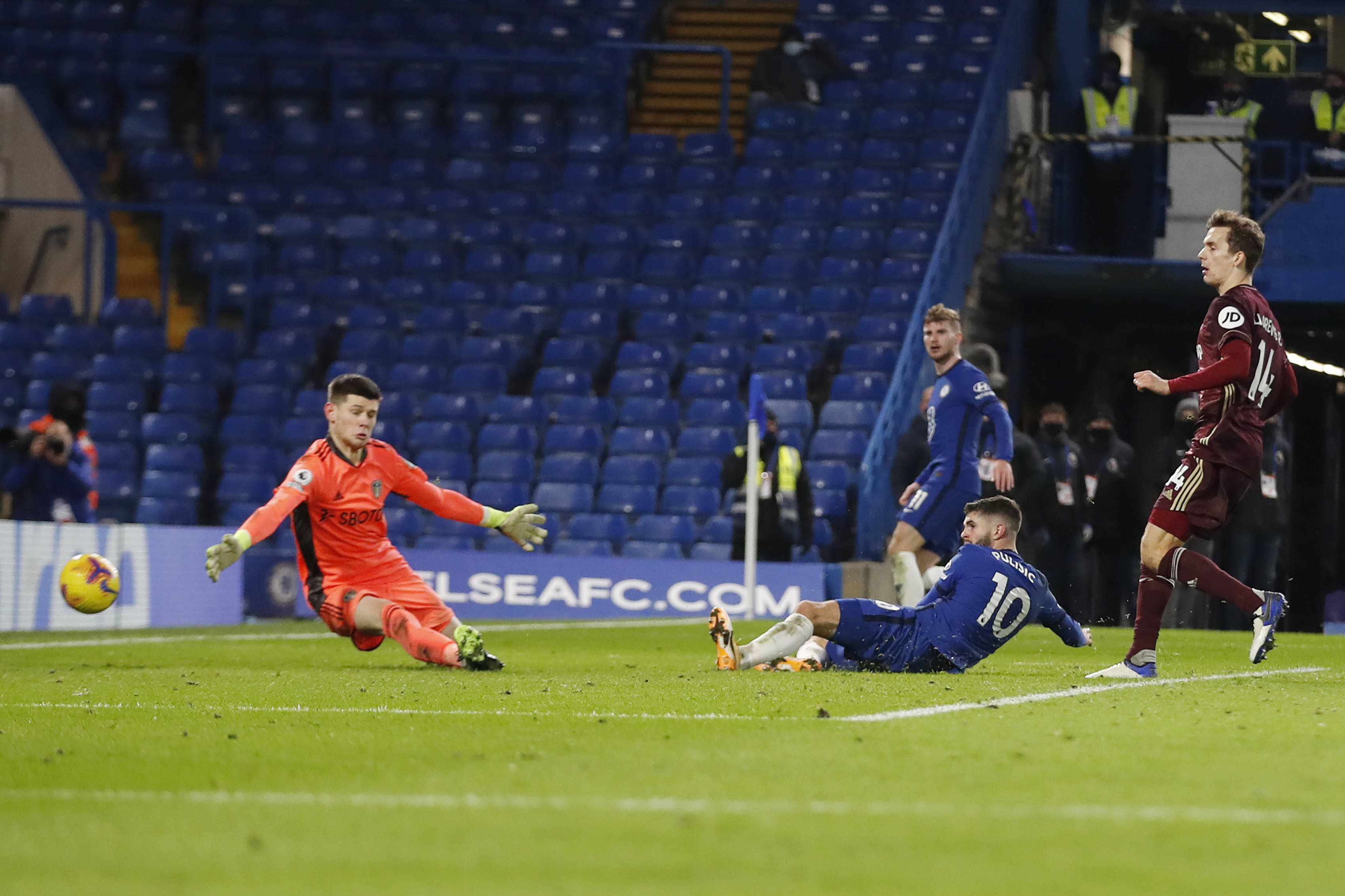 备给年轻球 备给年轻球